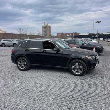 Black 2022 Mercedes-Benz GLC 300 Base 4MATIC