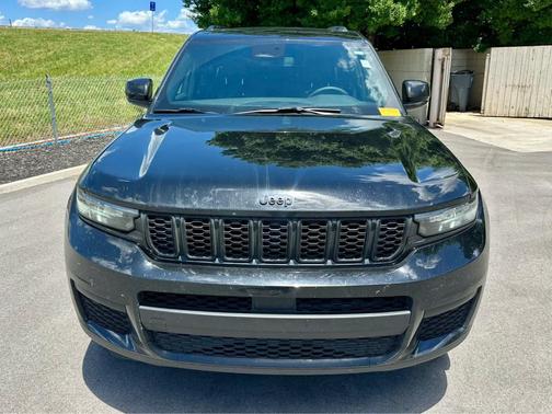 Diamond Black 2024 Jeep Grand Cherokee L Laredo