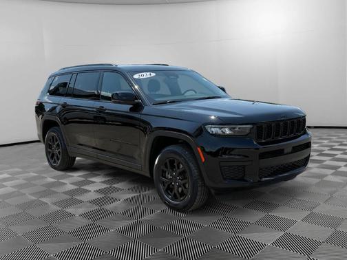 Diamond Black 2024 Jeep Grand Cherokee L Laredo
