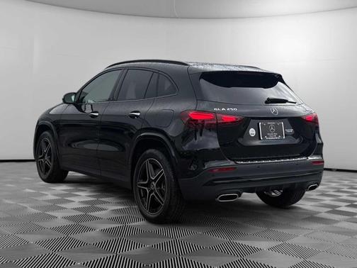 2025 Mercedes-Benz GLA 250 Base 4MATIC