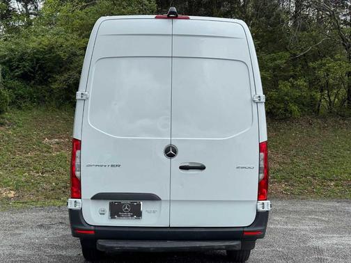 2023 Mercedes-Benz Sprinter 2500