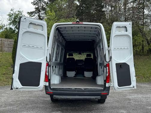 2023 Mercedes-Benz Sprinter 2500