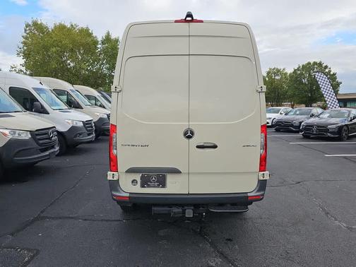 2023 Mercedes-Benz Sprinter 2500 
