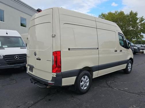 2023 Mercedes-Benz Sprinter 2500 