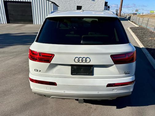 2017 Audi Q7 3.0T Premium Plus