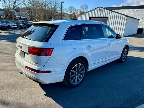 2017 Audi Q7 3.0T Premium Plus