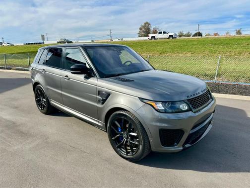 2017 Land Rover Range Rover Sport 5.0L Supercharged SVR