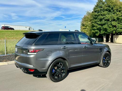 2017 Land Rover Range Rover Sport 5.0L Supercharged SVR