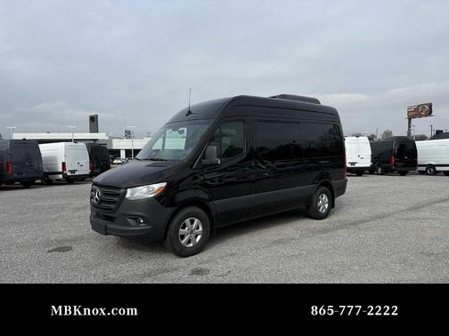 2025 Mercedes-Benz Sprinter 2500 144 WB Standard Roof Passenger