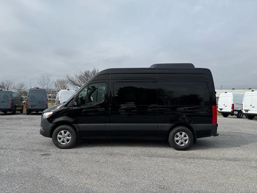 2025 Mercedes-Benz Sprinter 2500 144 WB Standard Roof Passenger