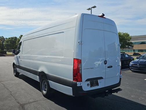 2024 Mercedes-Benz Sprinter 3500 170 WB High Roof Extended Cargo