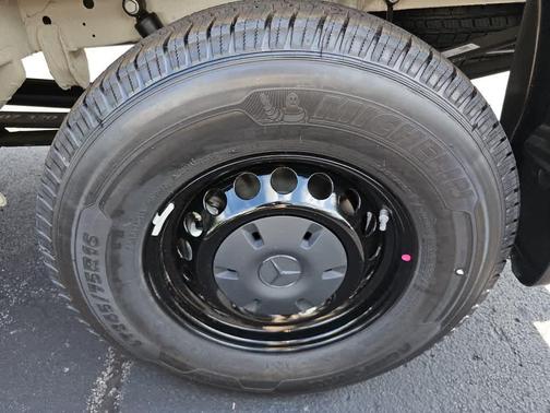 2025 Mercedes-Benz Sprinter 2500 