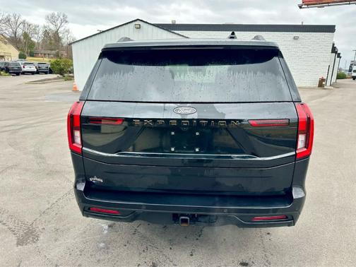 2025 Ford Expedition Tremor