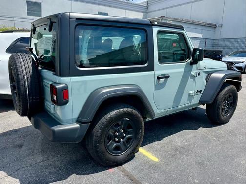 Earl Clearcoat 2024 Jeep Wrangler Sport
