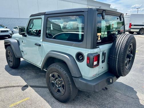 Earl Clearcoat 2024 Jeep Wrangler Sport