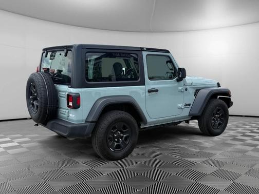 Earl Clearcoat 2024 Jeep Wrangler Sport