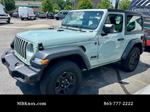 Earl Clearcoat 2024 Jeep Wrangler Sport