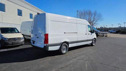 2024 Mercedes-Benz Sprinter 2500