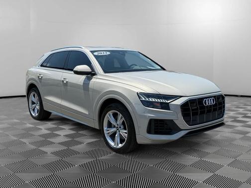 Vicuna Beige Metallic 2023 Audi Q8 Premium