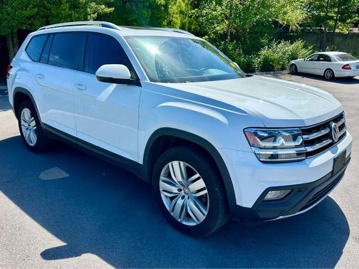 Pure White 2019 Volkswagen Atlas 3.6L SE w/Technology