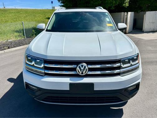 Pure White 2019 Volkswagen Atlas 3.6L SE w/Technology