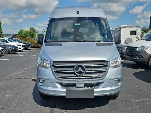 2025 Mercedes-Benz Sprinter 2500 144 WB Standard Roof Passenger