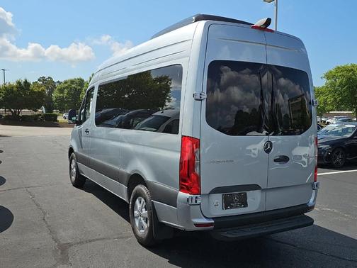 2025 Mercedes-Benz Sprinter 2500 144 WB Standard Roof Passenger