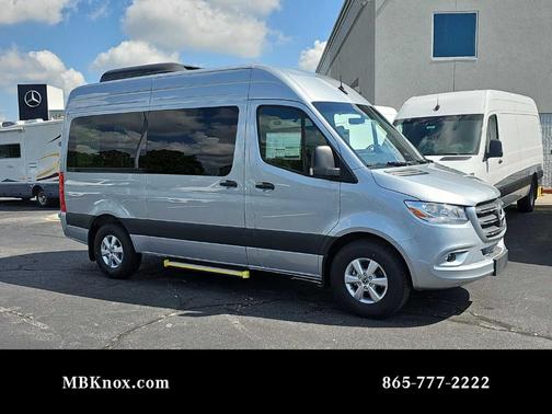 2025 Mercedes-Benz Sprinter 2500 144 WB Standard Roof Passenger
