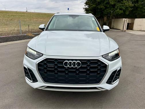 2022 Audi Q5 45 S line quattro Premium