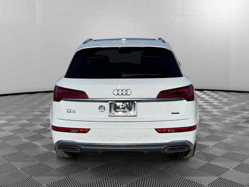 2022 Audi Q5 45 S line quattro Premium
