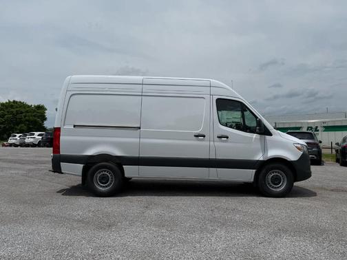 2025 Mercedes-Benz Sprinter 2500