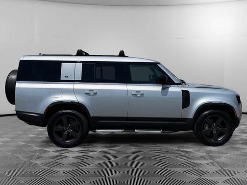 Hakuba Silver 2024 Land Rover Defender 130 S