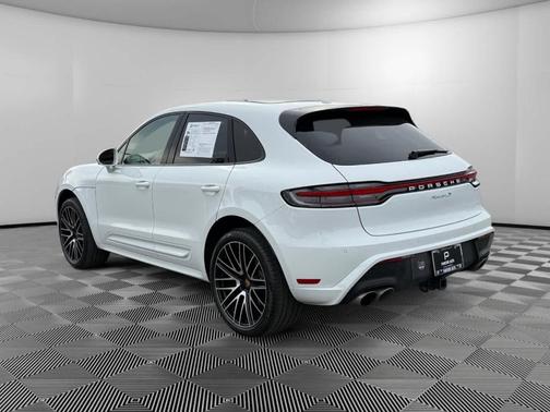 2023 Porsche Macan S