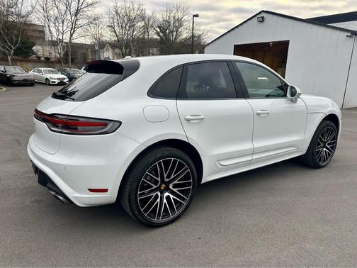 2023 Porsche Macan S
