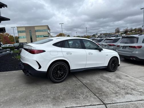 2026 Mercedes-Benz AMG GLC 43 Base