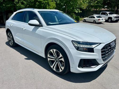 Glacier White Metallic 2019 Audi Q8 Prestige