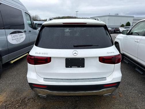 Polar White 2026 Mercedes-Benz GLB 250 Base 4MATIC