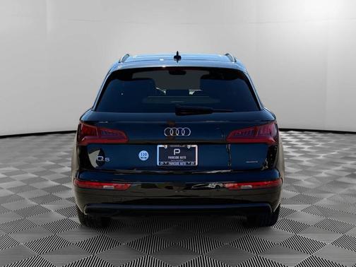 2020 Audi Q5 45 Titanium Premium