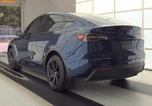 Deep Blue Metallic 2023 Tesla Model Y Long Range