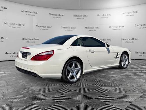 Diamond White Metallic 2014 Mercedes-Benz SL-Class SL 550
