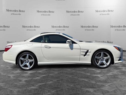 Diamond White Metallic 2014 Mercedes-Benz SL-Class SL 550