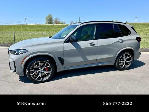 Gray 2024 BMW X5 M60i