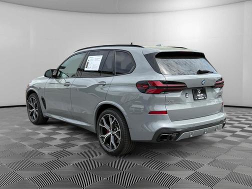 2024 BMW X5 M60i