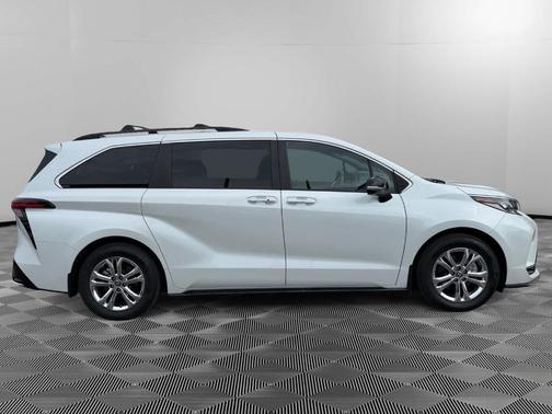 2023 Toyota Sienna XSE 25th Anniversary