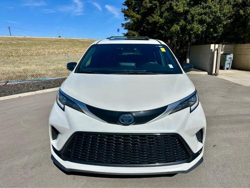 2023 Toyota Sienna XSE 25th Anniversary