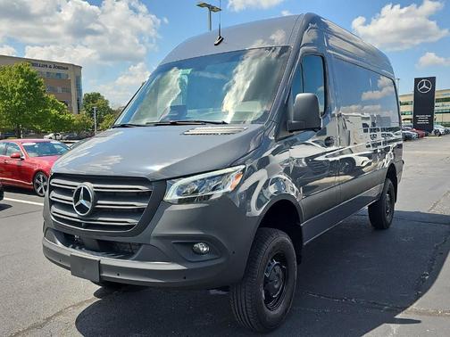 2025 Mercedes-Benz Sprinter 2500