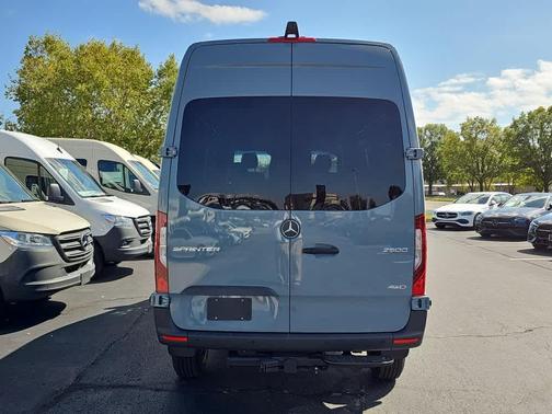 2026 Mercedes-Benz Sprinter 2500 Standard Roof