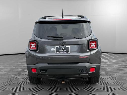 2017 Jeep Renegade Trailhawk