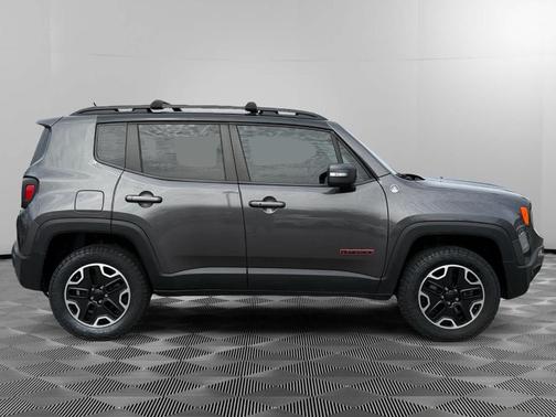 2017 Jeep Renegade Trailhawk