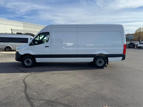2025 Mercedes-Benz Sprinter 2500 